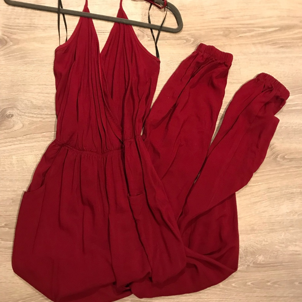 Lulu’s Maroon jumpsuit with pockets